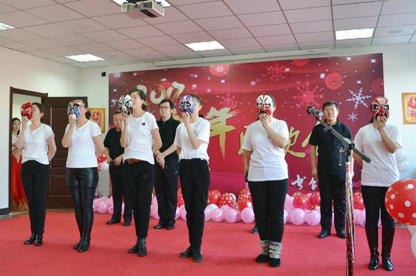 6、林园分馆表演的歌曲《说唱脸谱》.JPG